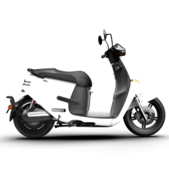 Moto eléctrica 50e Horwin EK1 / 2800W / 70 km auton. / Opc. dos baterías / Blanco / Matriculada