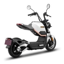 Alternative view of Moto eléctrica 50e SUNRA MIKU MAX / Motor Boch 1800W / 60 km auton. / Blanco