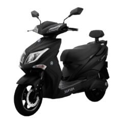 Moto eléctrica 50e SUNRA Hawk / 1800W / 65 km auton. / Negro Mate / Matriculada