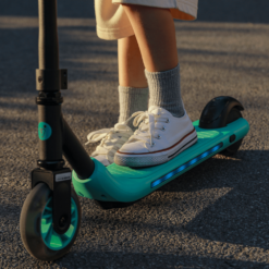 Alternative view of Patinete eléctrico Ninebot de Segway KickScooter ZING A6 / Infantil / Hasta 10 años