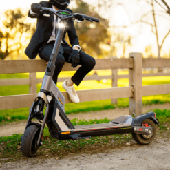 Alternative view of Patinete eléctrico Segway KickScooter GT1 E / 1500W / App Móvil / Autonomía 70 Km / Certificado