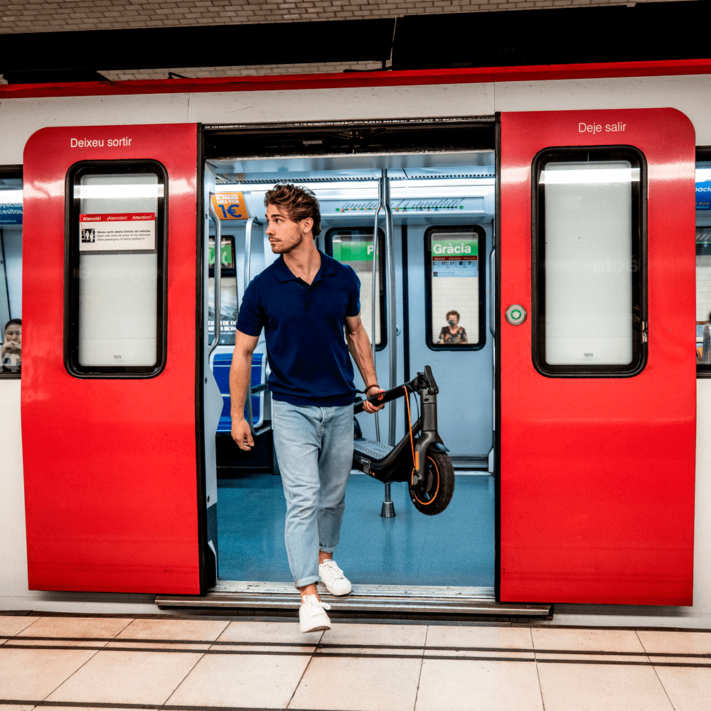 Patinete eléctrico Ninebok KickScooter F65I de Segway / 700W / Autonomía 65 Km / Certificado - Imagen 9