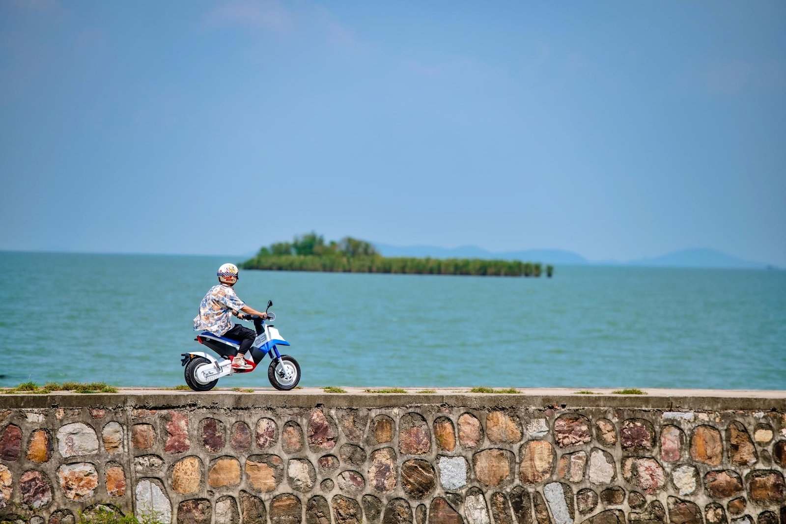 Moto electrica FeloFW-03 / 6.000W / App / Autonomia 120 Km - Imagen 7